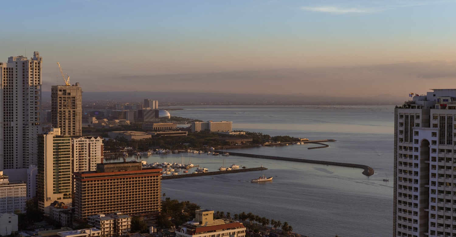Manila Bay Overview