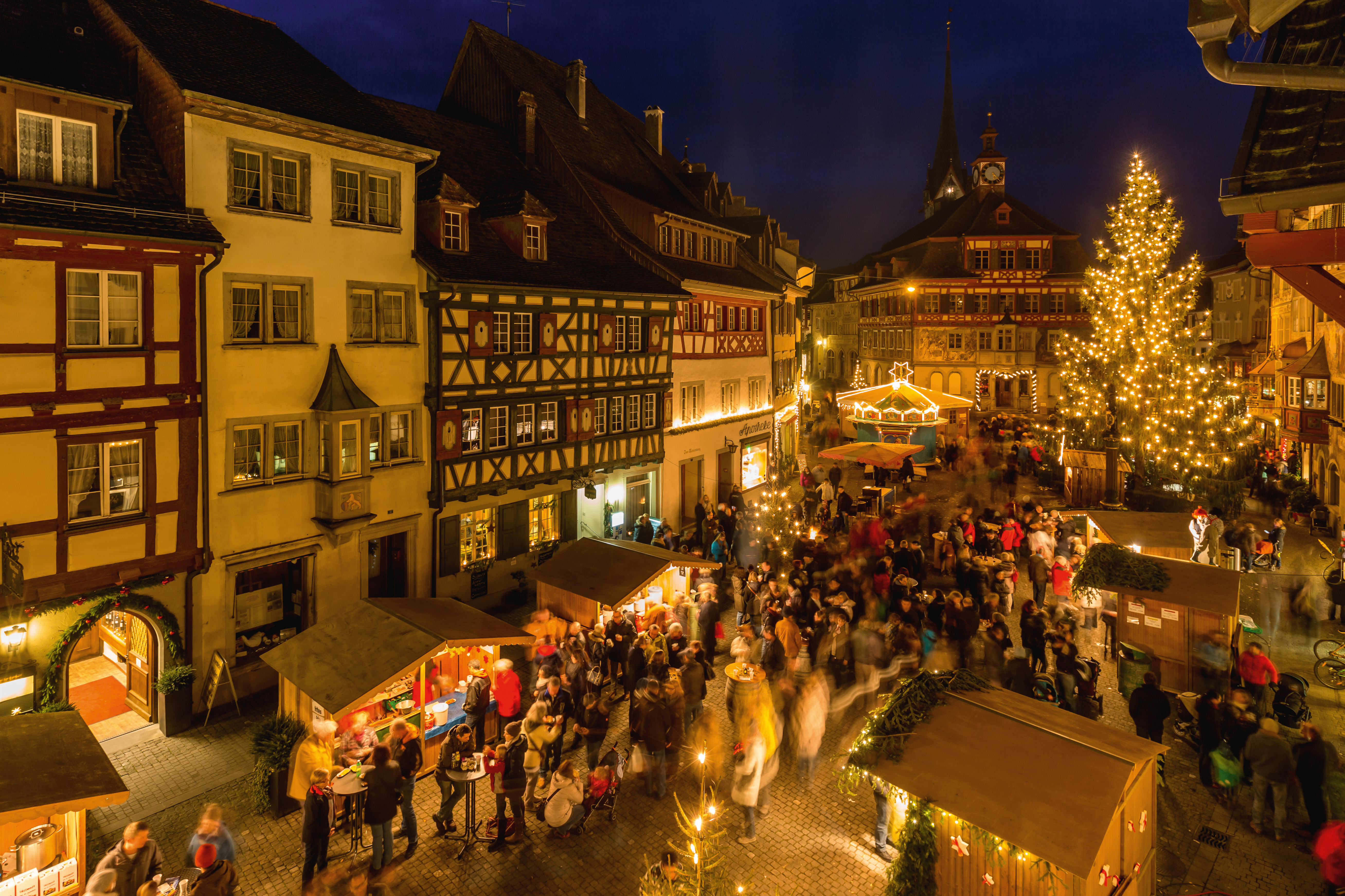 Christmas market at City Hall Square