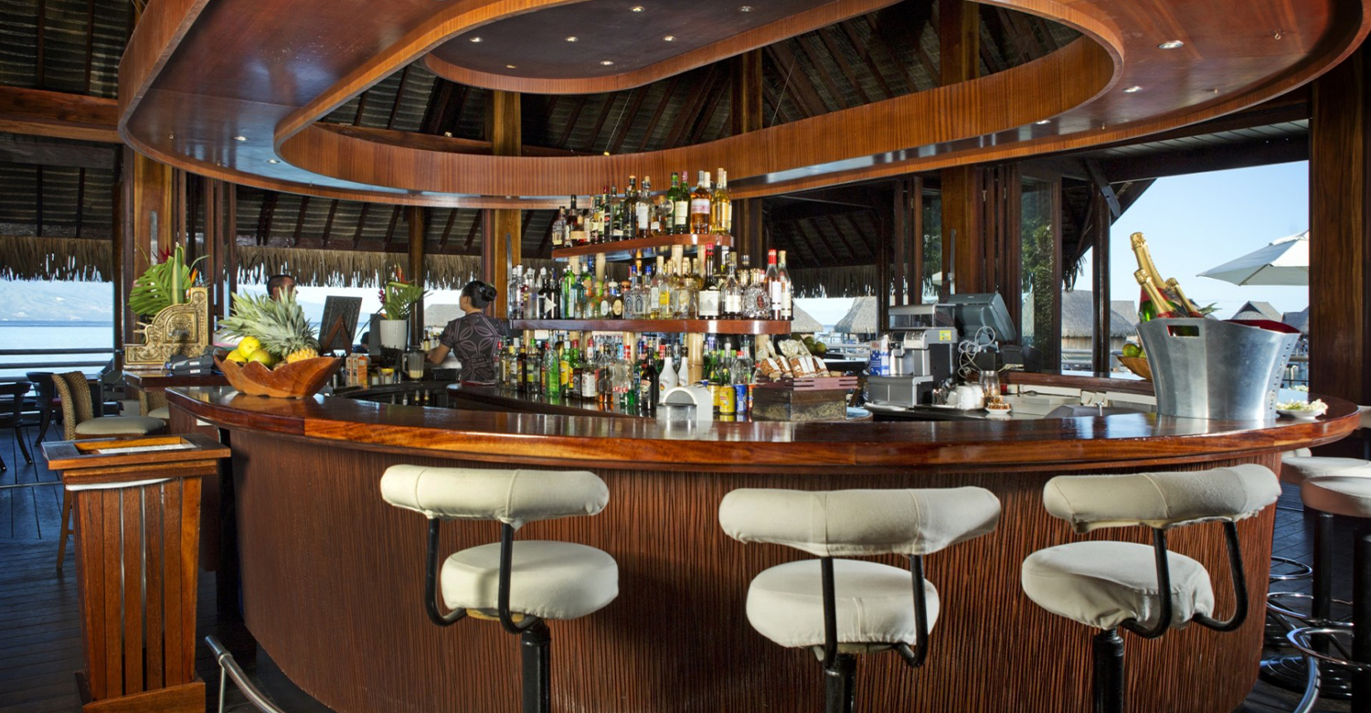 Vue Bar | Credit: Sofitel Kia Ora Moorea Beach Resort