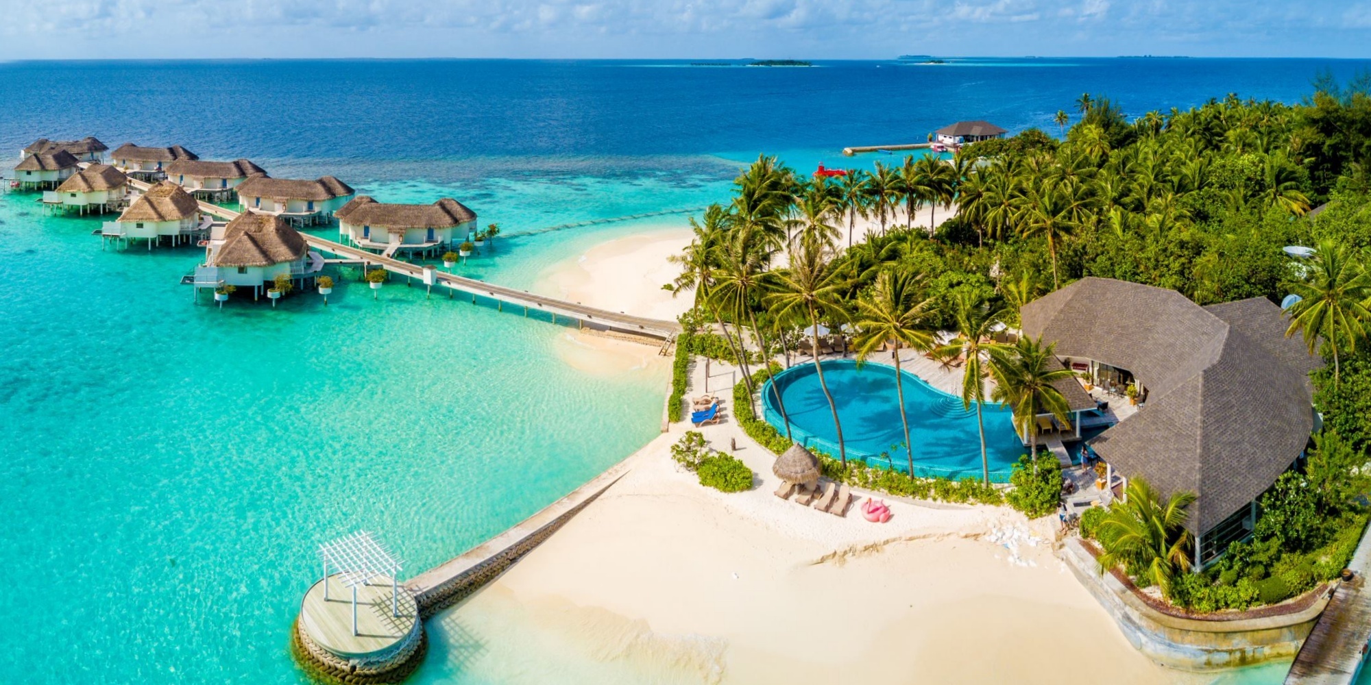 luxurious overwater villas in Maldives