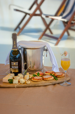 Gourmet Food & Wine