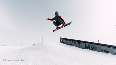 Skiing & Snowboarding