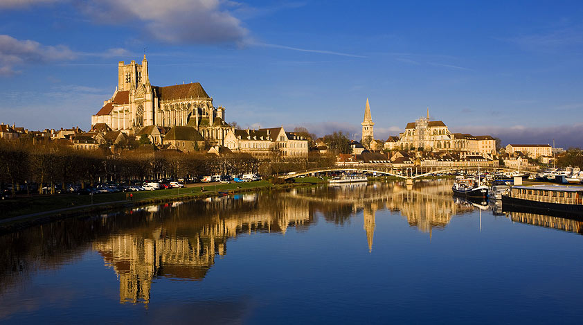 Cruising the Burgundy Canal