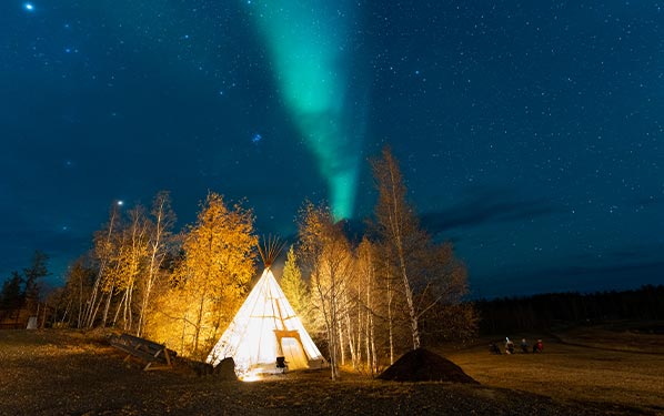 Aurora Viewing in Whitehorse, Yellowknife & Churchill